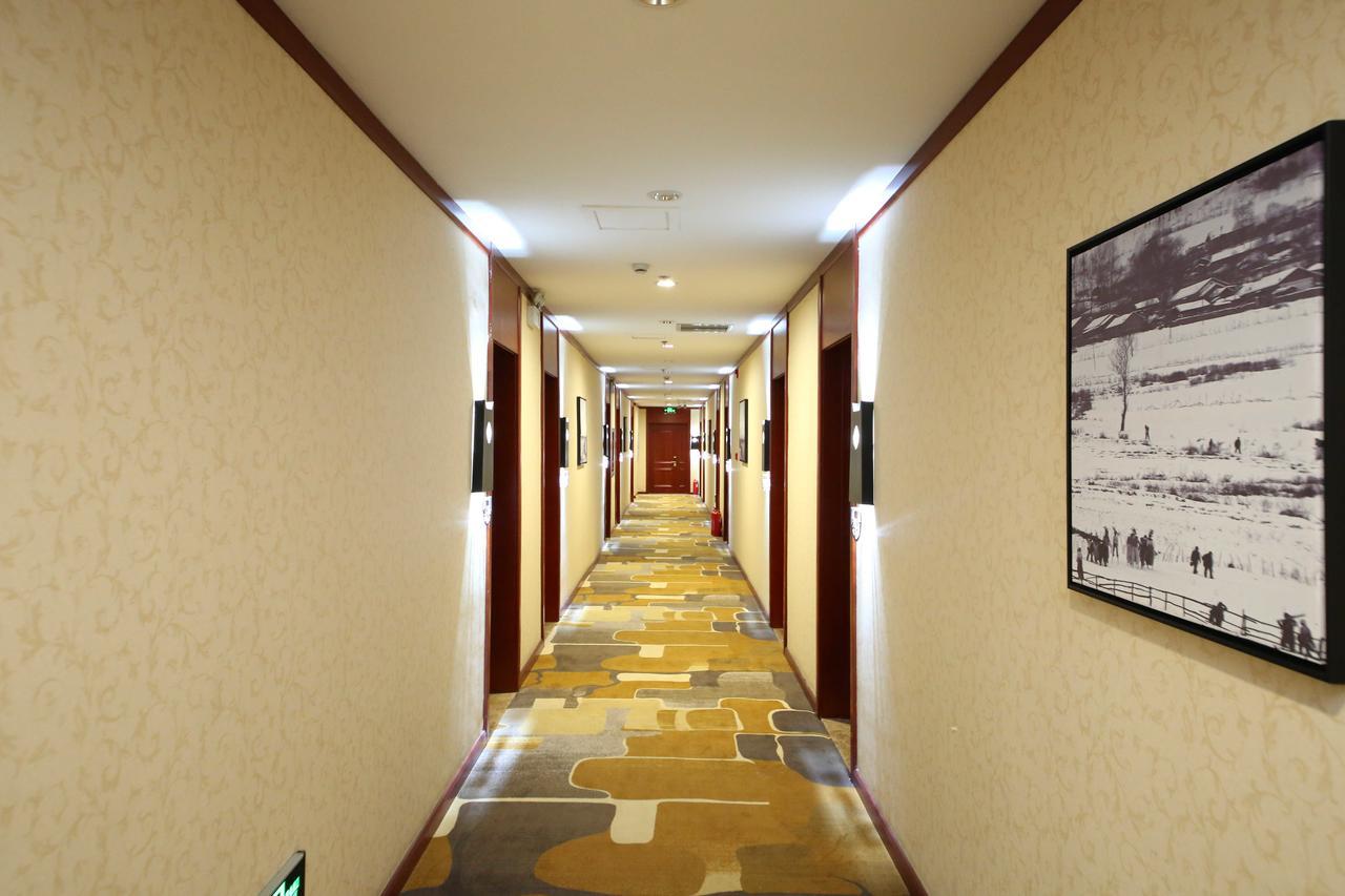Chonpines Hotel ฉางชุน ภายนอก รูปภาพ