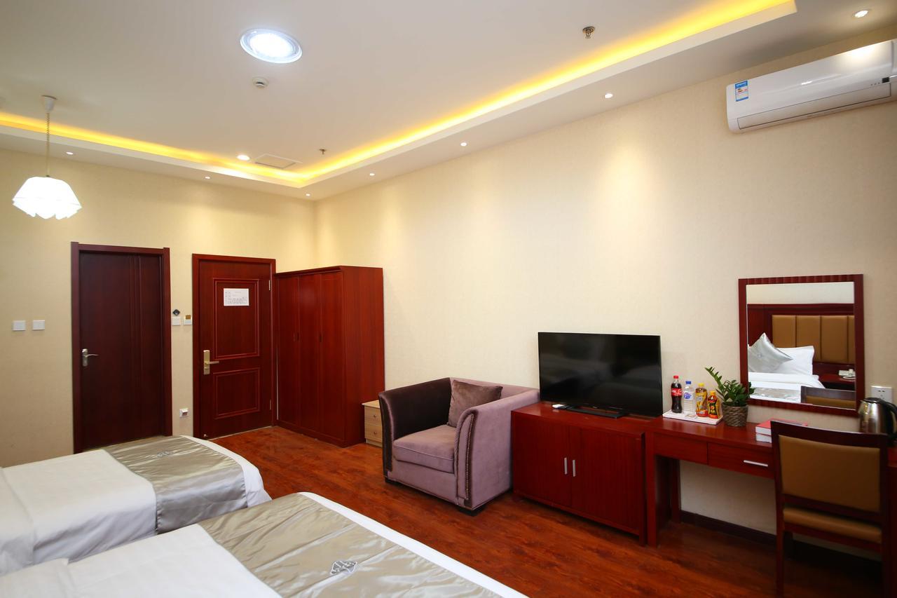 Chonpines Hotel ฉางชุน ภายนอก รูปภาพ