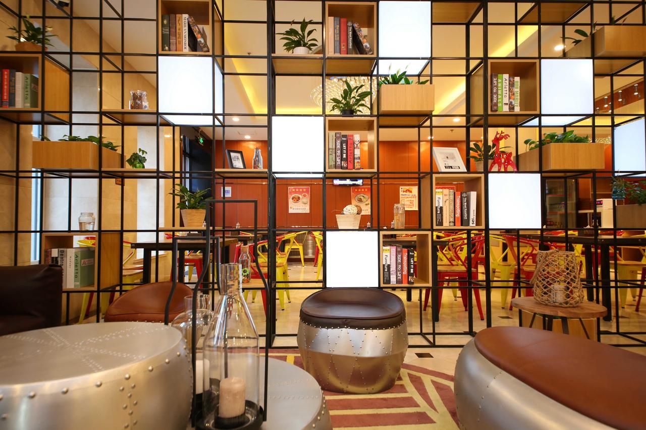 Chonpines Hotel ฉางชุน ภายนอก รูปภาพ