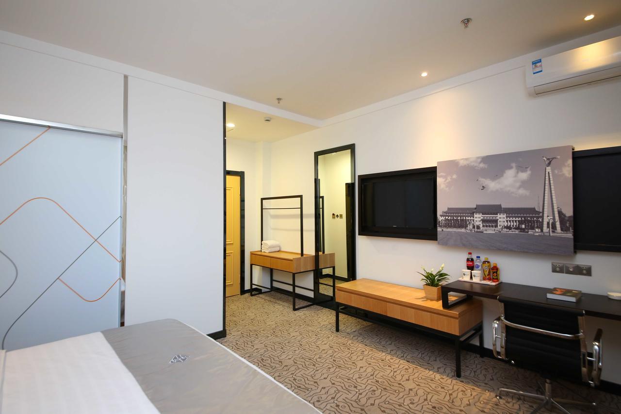 Chonpines Hotel ฉางชุน ภายนอก รูปภาพ