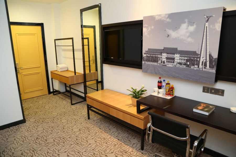 Chonpines Hotel ฉางชุน ภายนอก รูปภาพ